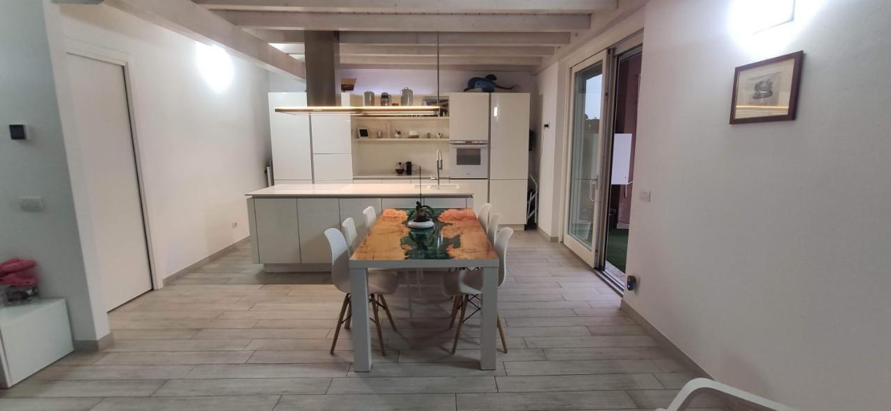 Charme Lake Loft 伊斯普拉 外观 照片